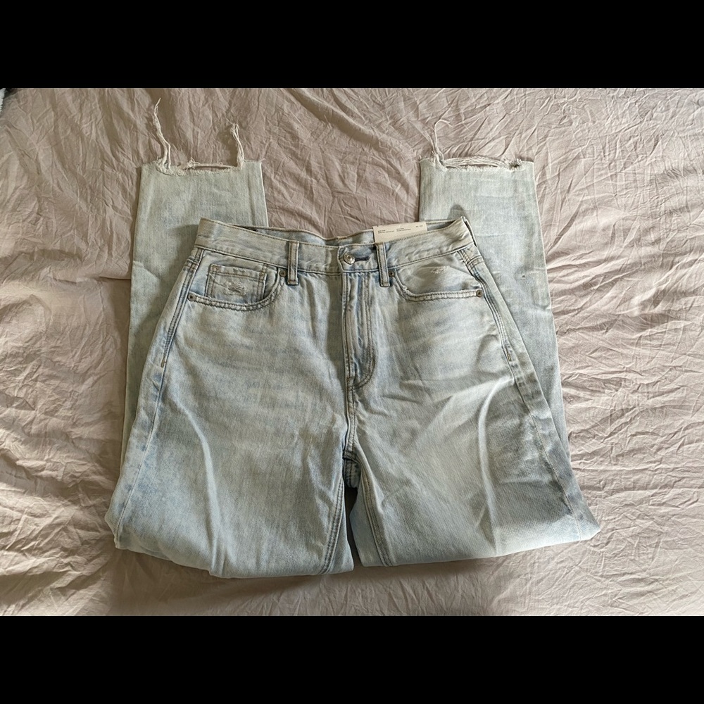 NWT American Eagle mom jeans